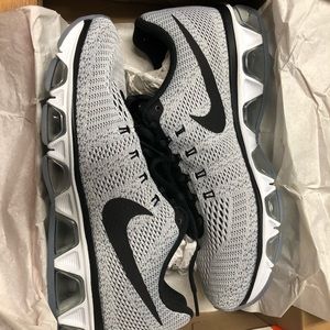 Nike Air Max Tailwind 8